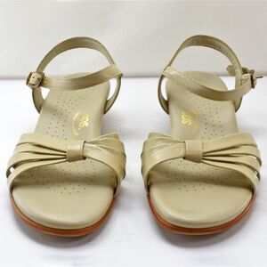 SAS Tripad Comfort Sandals Women's 9.5 Strappy Beige Leather Ankle Strap